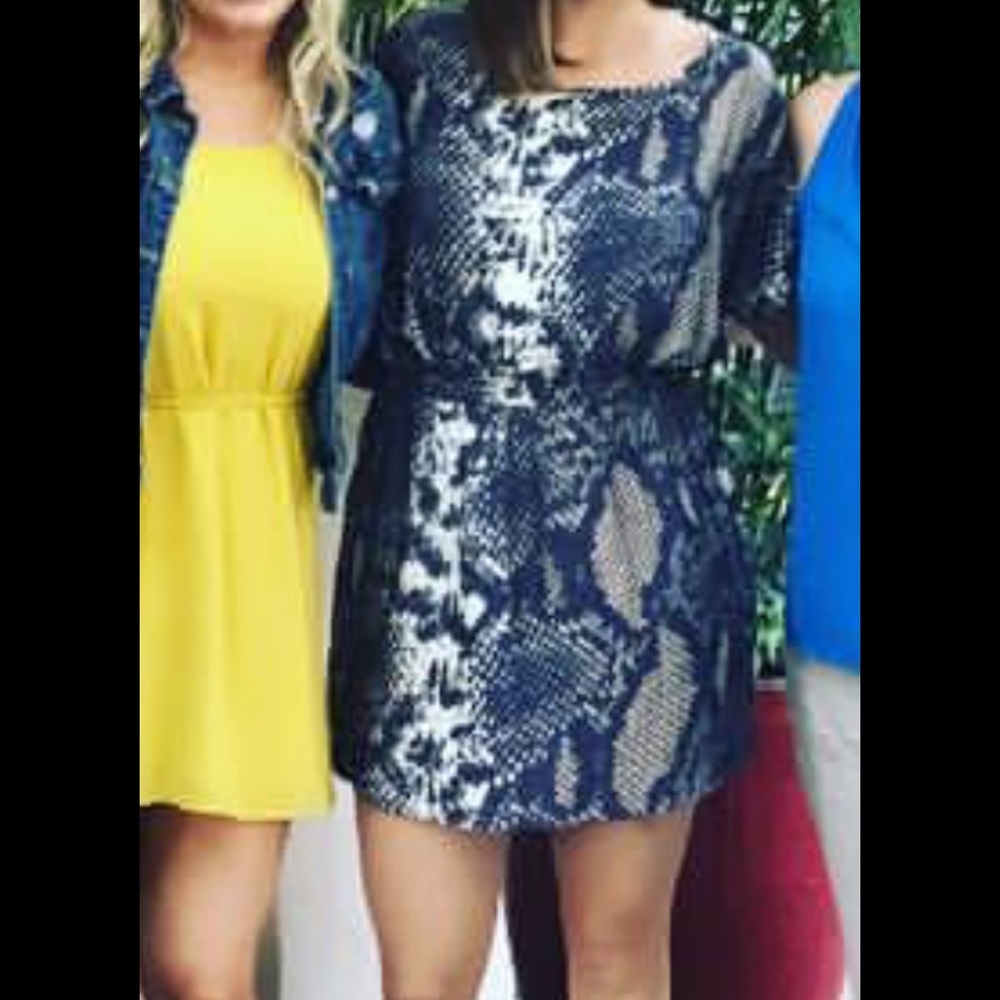 🔥EXPRESS! Stunning midi dress!!! 🔥